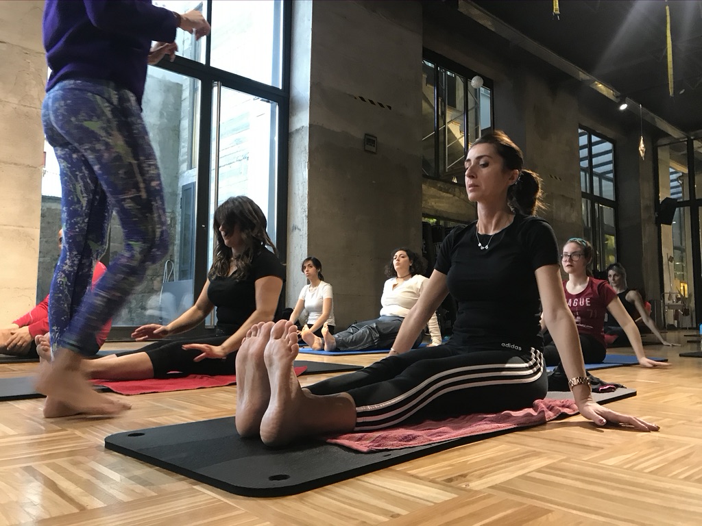 Hatha Yoga - sessione per il controllo di ansia e rilassamento