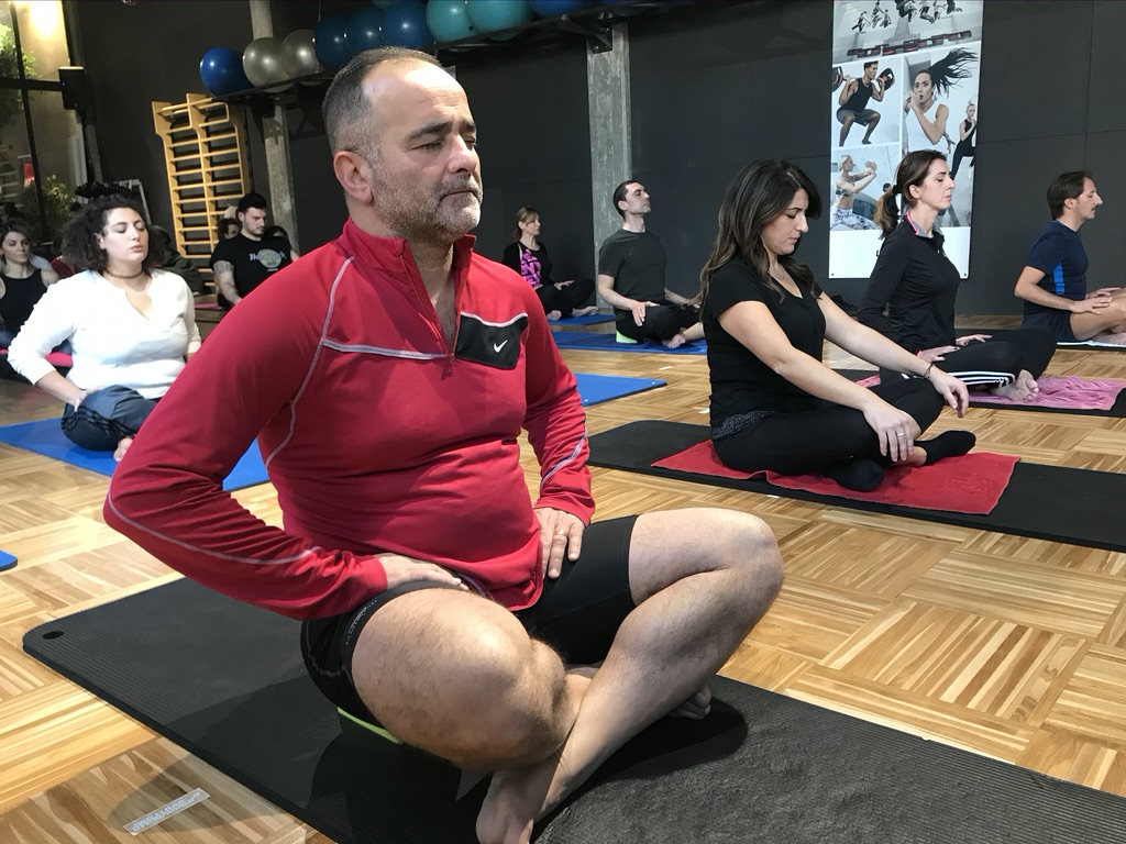 Hatha Yoga - sessione per il controllo di ansia e rilassamento